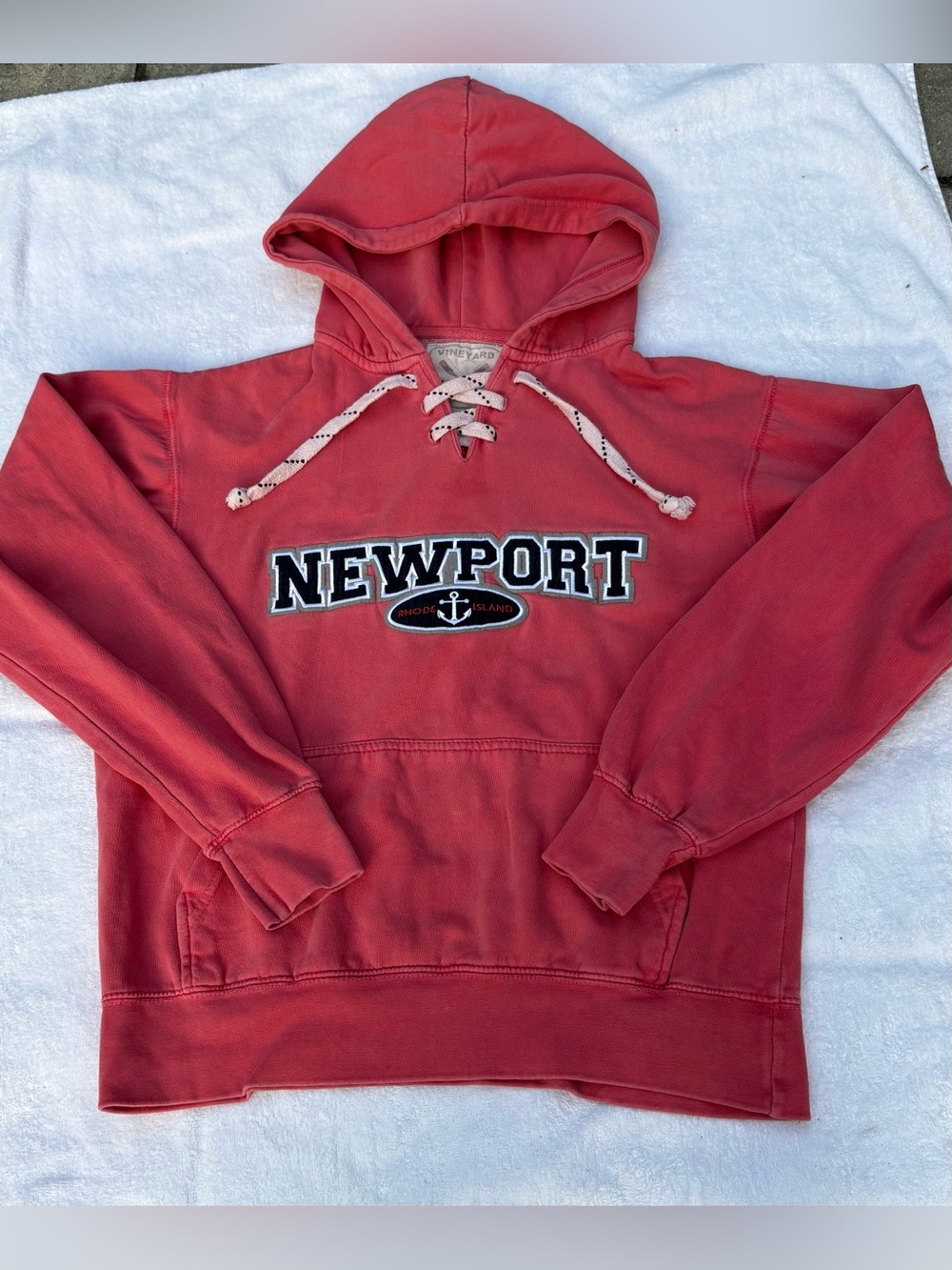 Vineyard Crew Newport Lace-Up Crewneck Hoodie in Red